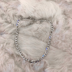 cara silver figaro necklace 