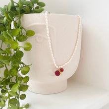 Load image into Gallery viewer, Cherry Pearl Choker
