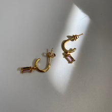 Load image into Gallery viewer, Rose Sansa Gold Earrings